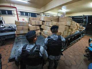 Maior apreens&atilde;o em 5 meses, droga encontrada em oficina pesou 3,4 toneladas