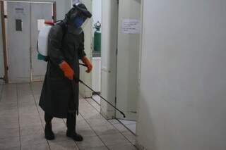 Unidade de saúde de Jardim passa por descontaminação (Foto: Reprodução/Facebook)