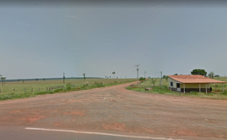 Entrada da aldeia Jaguapire, localizada na cidade de Tacuru, município com pouco mais de 9 mil habitantes (Foto: Street View) 
