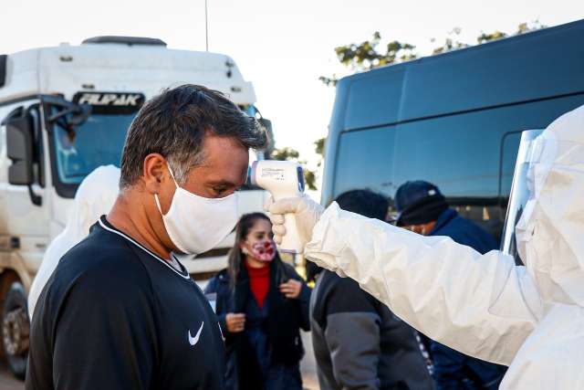 Com testes r&aacute;pidos, barreiras sanit&aacute;rias s&atilde;o ativadas nas 5 sa&iacute;das da Capital