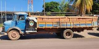 Caminhão com tijolos foi apreendido pela Polícia Civil. (Foto: Polícia Civil de Ladário)