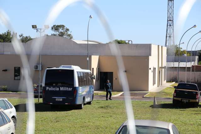 Defesa aposta em provas fr&aacute;geis para livrar oficiais da PM da M&aacute;fia dos Cigarros