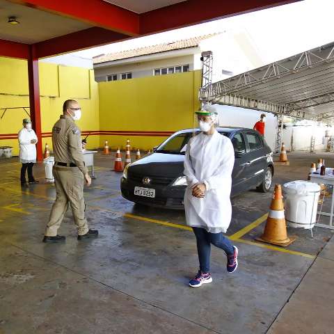 SES vai testar 5 mil na Grande Dourados e dobrar exames rápidos em drive-thru