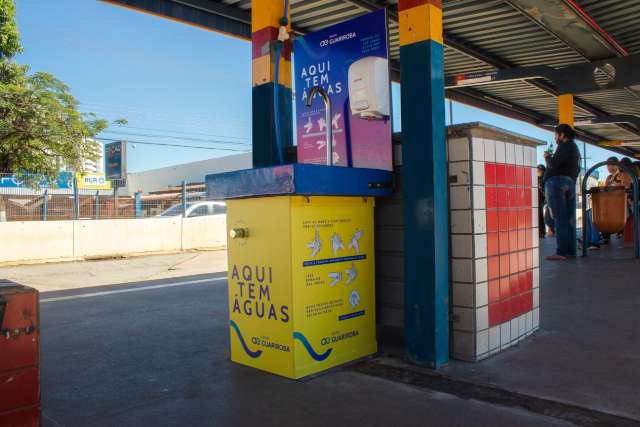 Concession&aacute;ria instala pontos para higienizar as m&atilde;os em terminais de &ocirc;nibus