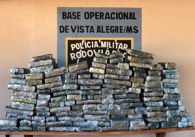 Traficante &eacute; preso com 743 quilos de maconha que seria traficada na Capital 