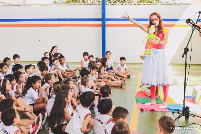 Festival com lives de história, oficina e palhaçaria começa hoje