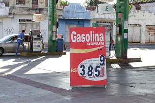 Preços do litor da gasolina não tiveram reajustes expressivos (Kisie Ainõa)