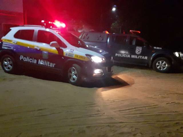 Pol&iacute;cia det&eacute;m 42 por descumprir medidas de seguran&ccedil;a contra covid