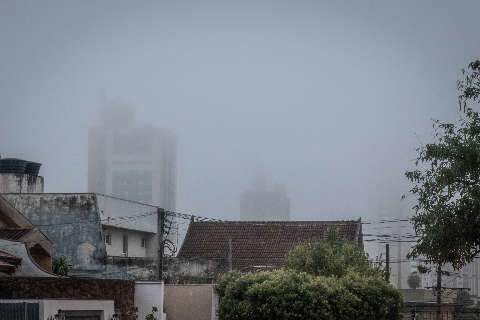 Sob névoa, Campo Grande amanhece com termômetros em 15 graus