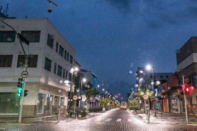 &ldquo;De Campo Grande a Sete Quedas&rdquo;, quinta-feira tem chuva e friozinho