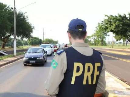 PF investiga fraude em licitação de máscaras que iriam para agentes da PRF