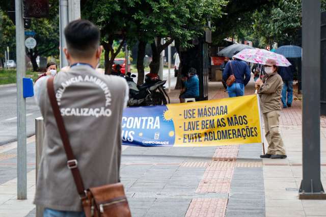 Curva cresce com mais de 5 confirma&ccedil;&otilde;es por hora e quase 2 mil infectados em MS