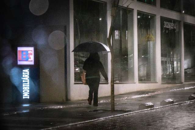 Nova frente fria chega ao Estado e mant&eacute;m o tempo inst&aacute;vel