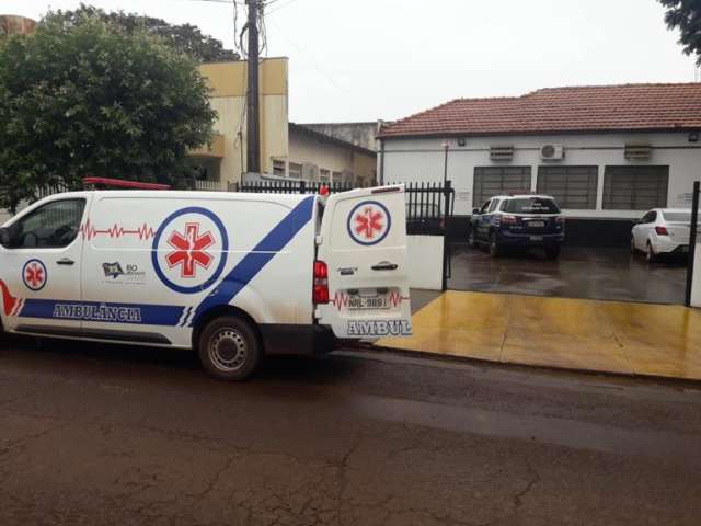 Esposa de homem com covid descumpre isolamento e vai parar na delegacia