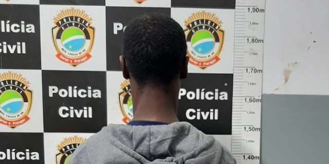 Ap&oacute;s 3 meses, pol&iacute;cia prende 4&ordm; envolvido em assassinato de professor 