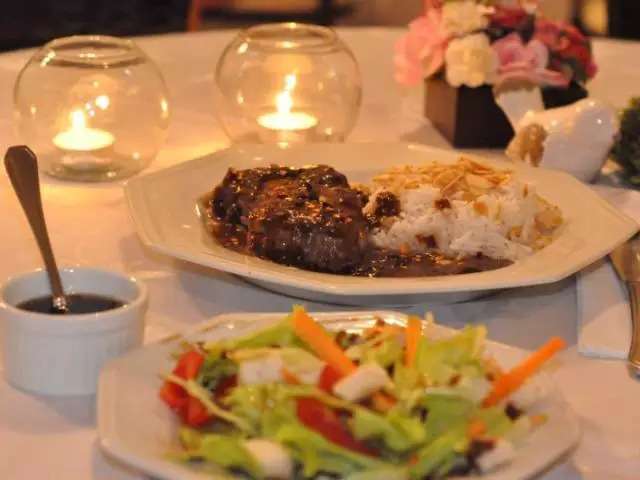 Buffets poder&atilde;o abrir e com&eacute;rcio ter&aacute; hor&aacute;rio especial
