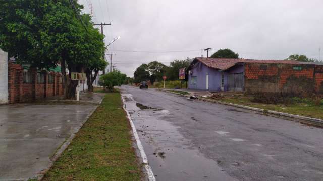 Sexta-feira amanhece chuvosa em cidades de MS com temperatura de 15&ordm;C 