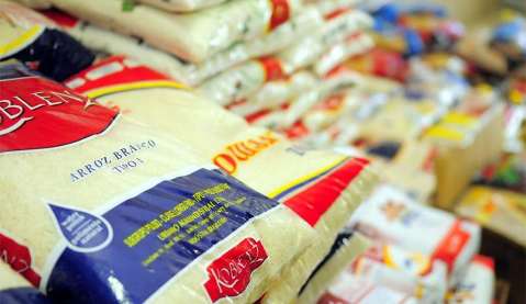 Minist&eacute;rio P&uacute;blico arrecada agasalhos e alimentos durante a pandemia