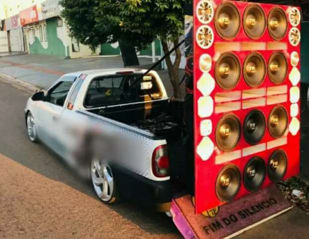 Apesar de &#039;&#039;batida&#039;&#039; da Guarda, organiza&ccedil;&atilde;o diz que rave continua neste s&aacute;bado