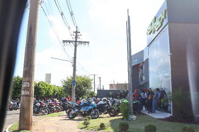 &ldquo;Ningu&eacute;m aguenta mais&rdquo;, dizem motoqueiros ao retomarem encontro durante pandemia