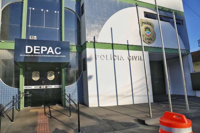 Vizinhos imobilizam e espancam ladr&otilde;es de TV na Vila Planalto