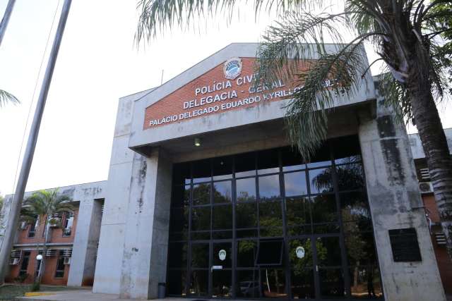 DGPC fecha depois de servidor testar positivo para covid-19