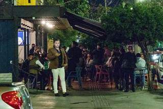 Café Mostarda foi o estabelecimento mais cheio visitado pelo Lado B (Foto: Henrique Kawaminami)