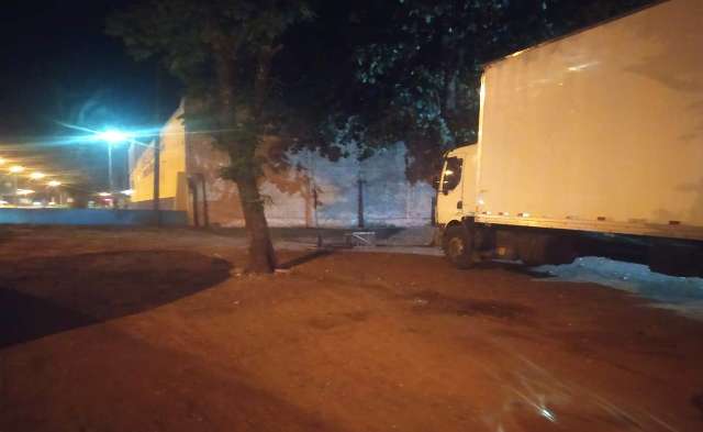 Presa dupla que roubava caminhoneiros e tentou matar seguran&ccedil;a