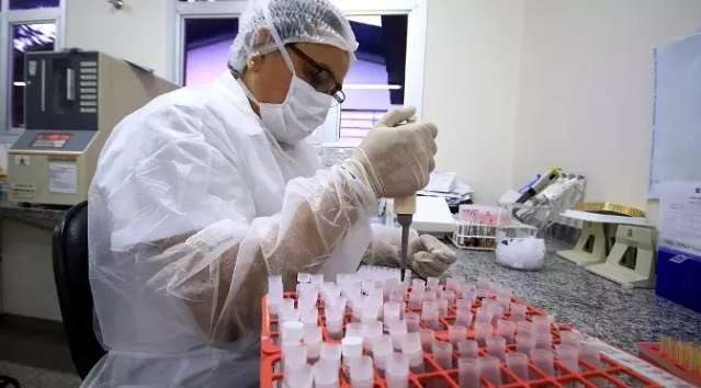 Brasil registra segundo maior n&uacute;mero de casos, com 32 mil novos cont&aacute;gios