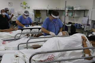 Pacientes recebem atendimento no Pronto Socorro da Santa Casa (Foto: Divulgação)