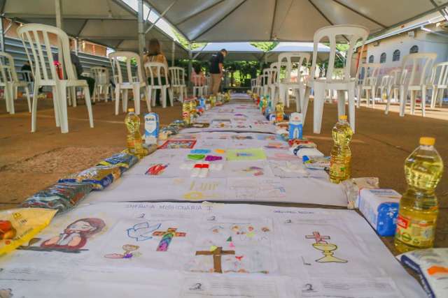 &quot;Tapete de papel&quot; &eacute; op&ccedil;&atilde;o para celebra&ccedil;&atilde;o do Corpus Christi em ano de pandemia