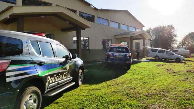 Trabalhador que fazia reparo em calha de igreja cai do telhado e morre