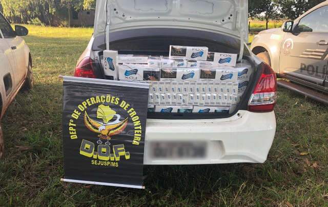 DOF apreende ve&iacute;culos com 5,8 mil pacotes de cigarros do Paraguai