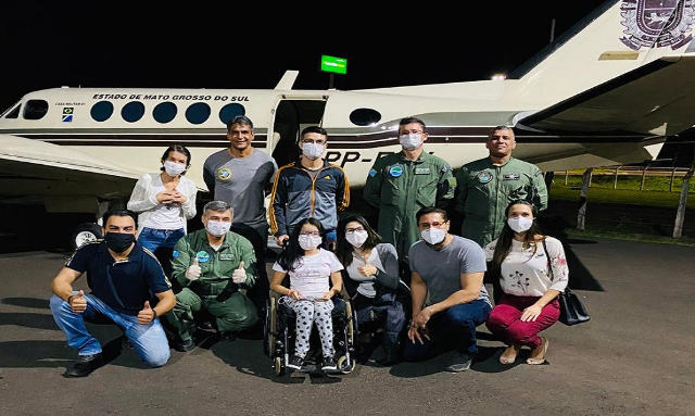Voos que salvam: Casa Militar de MS leva pacientes para fazer transplantes 