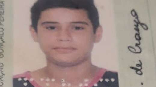 Menino de 14 anos atropelado por carro no in&iacute;cio da semana morre em hospital