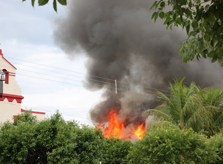 “Fiação elétrica velha pode ter causado incêndio”, diz padre