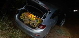 Carro carregado de droga quebra e traficante assalta casal de idosos para fugir