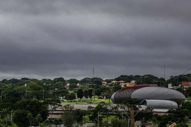 M&aacute;xima &eacute; de 33&deg;C em MS com c&eacute;u nublado na Capital, sem previs&atilde;o de chuva