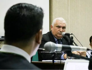 Juiz Aluízio Pereira dos Santos está há 15 anos no Tribunal do Júri de Campo Grande. (Foto: Henrique Kawaminami)