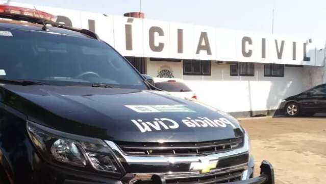 Menina de 3 anos cai em piscina e morre afogada no interior 