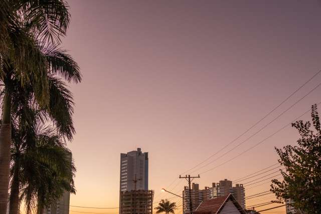 Sem previs&atilde;o de chuva, sol predomina no Estado com baixa umidade do ar