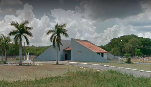 Munic&iacute;pio reserva &aacute;rea em cemit&eacute;rio para sepultar v&iacute;tima do novo coronav&iacute;rus