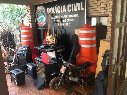 V&iacute;timas de presos procuram a pol&iacute;cia para recuperar produtos de golpe na OLX