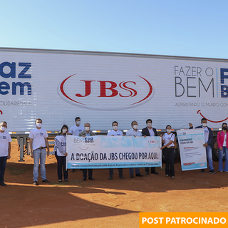 Entrega de doações em Nova Andradina (Foto: Jeferson Souza)