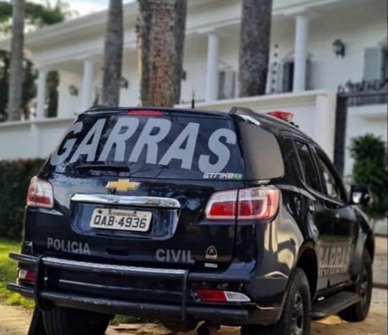 Opera&ccedil;&atilde;o contra grupo de exterm&iacute;nio est&aacute; na casa de &ldquo;padrinho&rdquo; da fronteira
