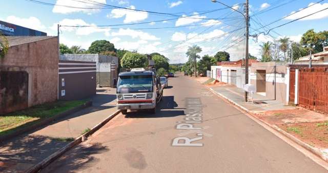 Crian&ccedil;a de 8 anos &eacute; atropelada por condutor de caminhonete que fugiu