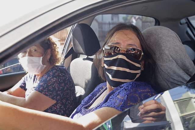 Prefeitura n&atilde;o vai multar quem estiver sem m&aacute;scara dentro do carro