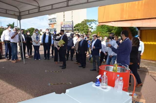 Paraguai monta delivery da fronteira e torce por acordo com Brasil