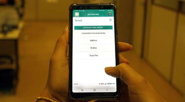 Detran j&aacute; fez 25 mil agendamentos e h&aacute; locais com vaga s&oacute; para julho