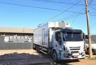 PM encontra caminh&atilde;o carregado com 1,5 t de maconha em dep&oacute;sito na Vila Carvalho